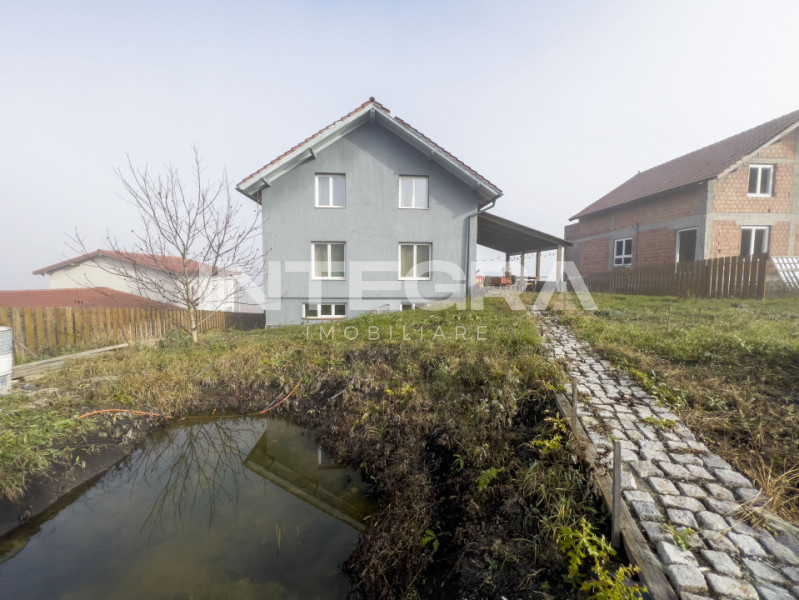 Vand Casa Prin Rate Anuale | La Intrare In Campenesti | 10 Minute  Cluj-Napoca| 