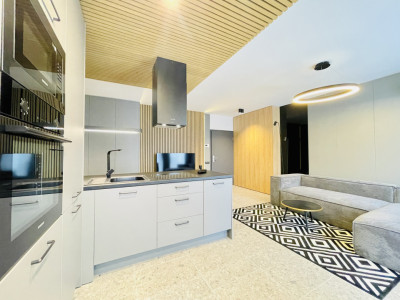 Vand Apartament Lux | 2 Camere Cu o Terasa Spatioasa | In Azoria Frunzisului