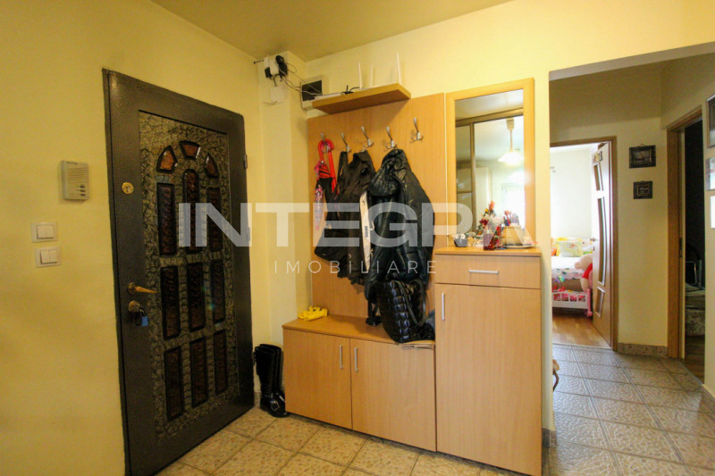 Vand Apartament cu 3 Camere | Decomandat | Zona Cluj Arena