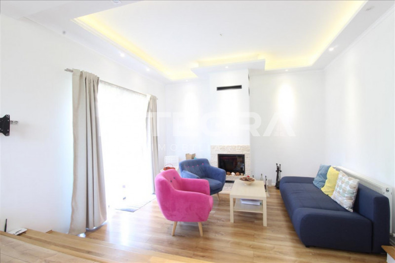 Casa Duplex in Gilau,  4 Camere, Parcare si Curte Privata. 