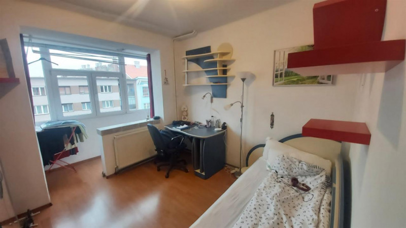 Exclusivitate! Apartament Modern 3 Camere Etaj Intermediar Zona Centrala