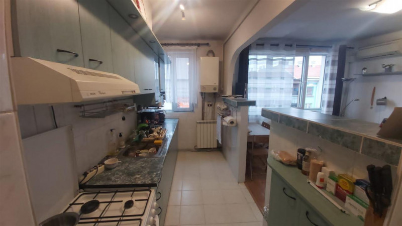 Exclusivitate! Apartament Modern 3 Camere Etaj Intermediar Zona Centrala