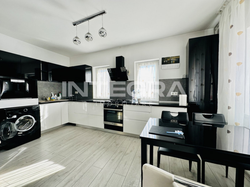 Apartament cu 3 Camere in Zona Centrala 