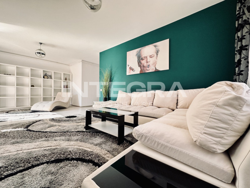 Apartament cu 3 Camere in Zona Centrala 
