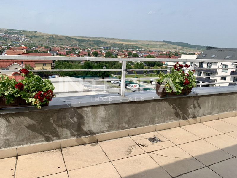 Apartament cu 3 Camere Decomandat in Zona Ira cu Priveliste Superba