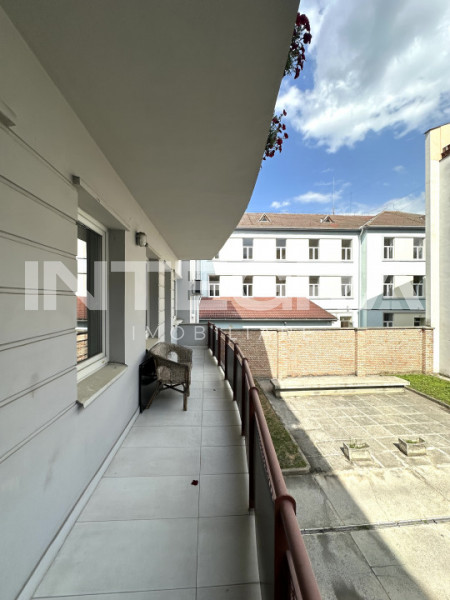 Chirie| Apartament | 3 camere | Central | Loc de Parcare 