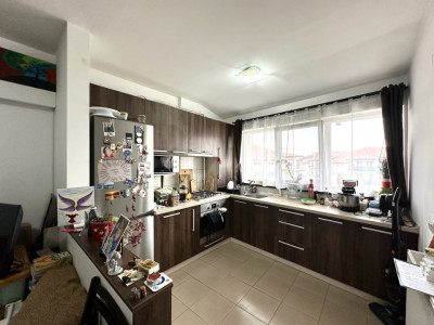 De Închiriat |Apartament 2 camere | zona Florilor 