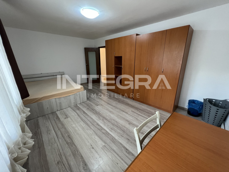 Decomandat, 3 Camere, Zona Titulescu | Str.  Muncitorilor Nr 5