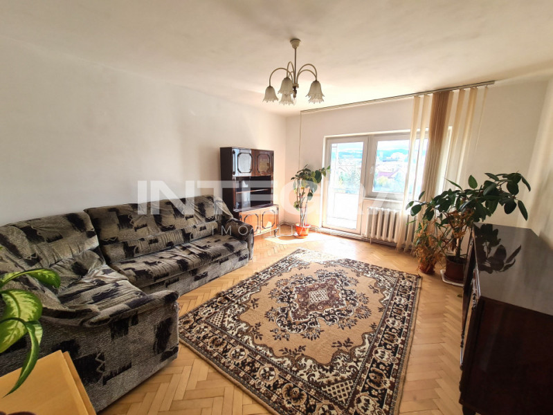 Închiriere 3 Camere Decomandate | Cat Friendly| Parcare |  Liceul O. Ghibu |