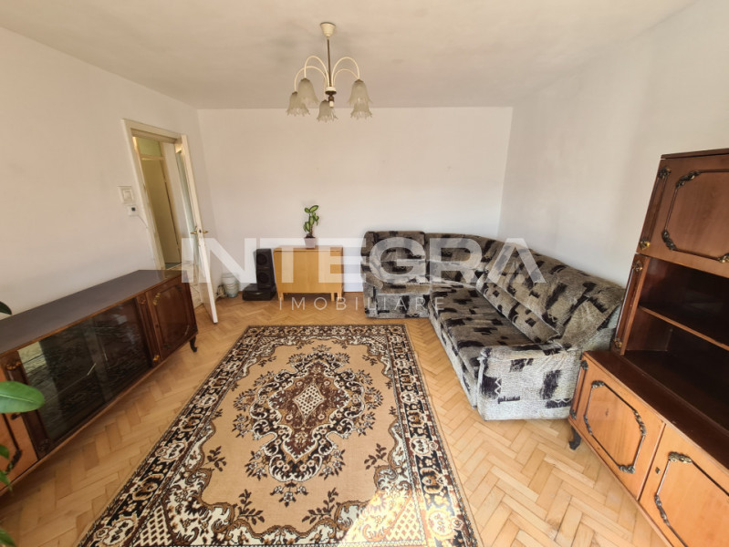 Închiriere 3 Camere Decomandate | Cat Friendly| Parcare |  Liceul O. Ghibu |