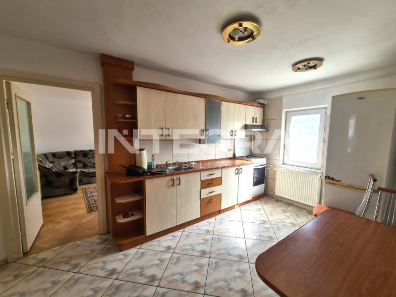 Închiriere 3 Camere Decomandate | Cat Friendly| Parcare |  Liceul O. Ghibu |