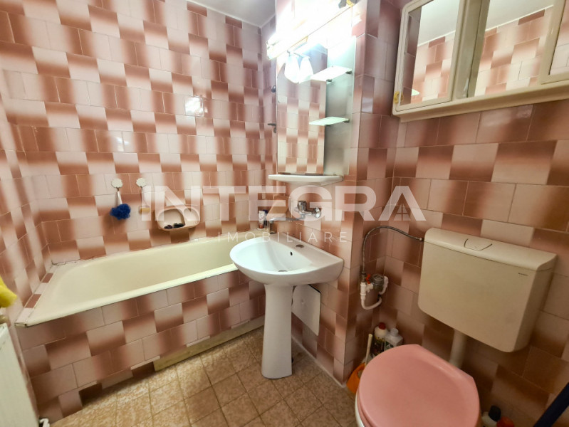 Închiriere 3 Camere Decomandate | Cat Friendly| Parcare |  Liceul O. Ghibu |