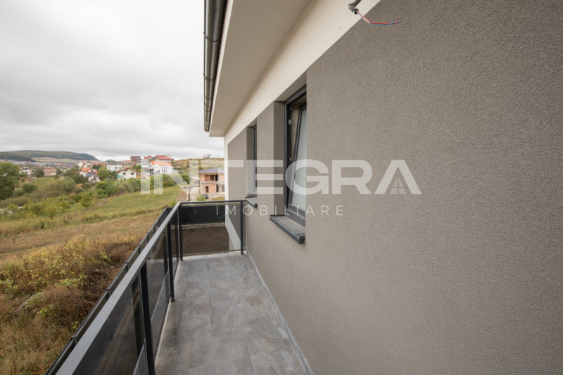 Comision 0% | Vand Casa Noua | 6 Camere cu 3 Dormitoare | Panorama Superba 