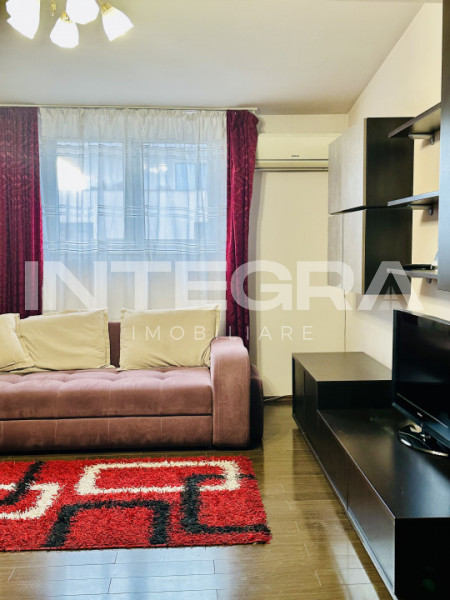 Inchiriez Apartament 3 camere | Mansarda 2 Nivele|  Centru Parcare Asigurata