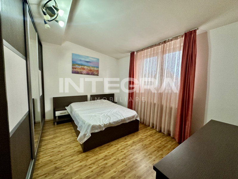 Inchiriez Apartament 3 camere | Mansarda 2 Nivele|  Centru Parcare Asigurata