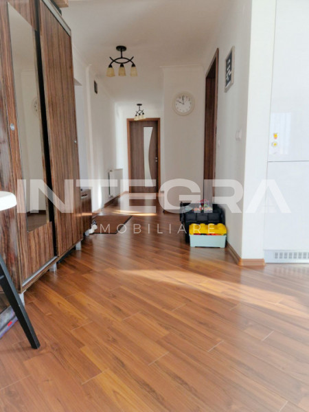 Vand Apartament 3 Camere | 2 Balcoane | Parcare Propie | Zona Vivo