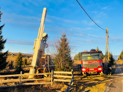 Teren Cu FANTANA si CURENT | PUZ si Certificat Urbanism | Marisel