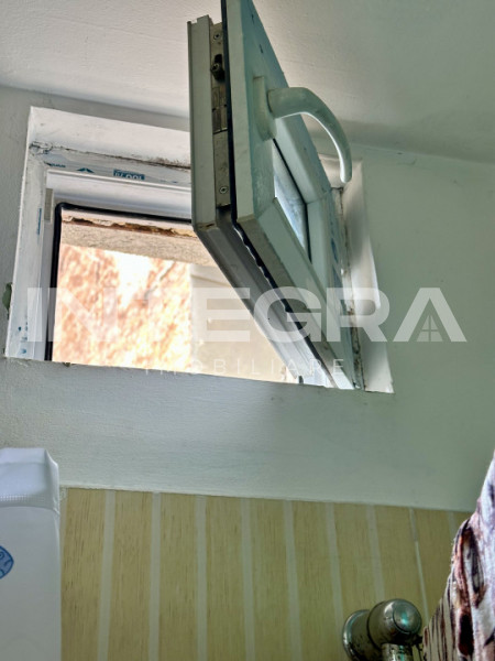 Vand Garsoniera cu Balcon | Etajul 1 Zona Garii | Strada Horea 