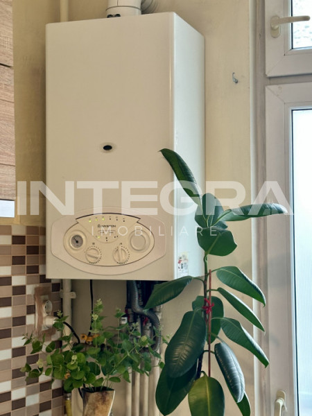 Vand Garsoniera cu Balcon | Etajul 1 Zona Garii | Strada Horea 