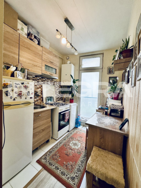 Vand Garsoniera cu Balcon | Etajul 1 Zona Garii | Strada Horea 