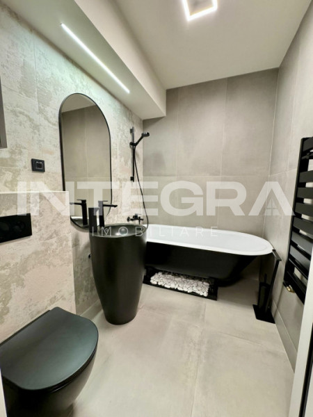 Vand Apartament Complet Renovat | 2 Camere Langa Restaurant Desaga | Grigorescu