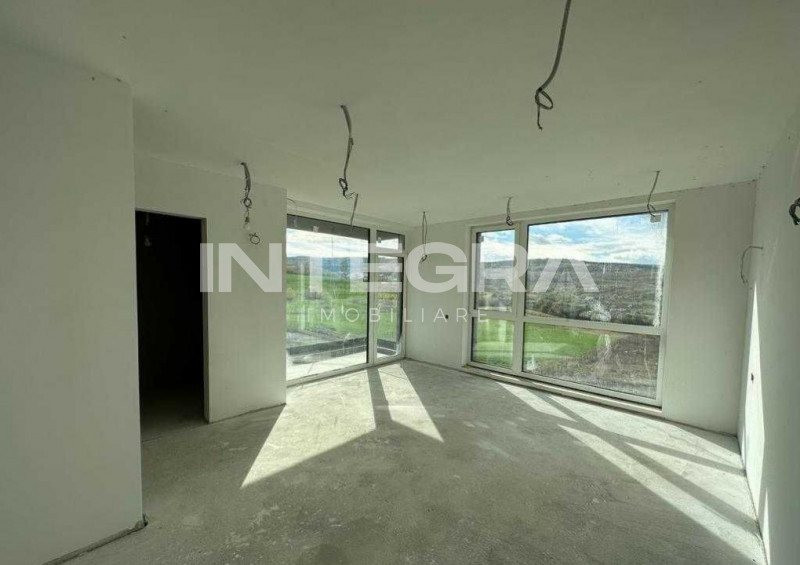 Vand Casa Tip Duplex 5 Camere | Terasa Panoramica si Teren Amenajat | Borhanci