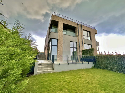 Vand Casa Tip Duplex 5 Camere | Terasa Panoramica si Teren Amenajat | Borhanci