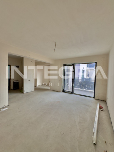 3 camere | 2 Băi | Comision 0 | Parcare Proprie | Parculeț | Semifinisat 