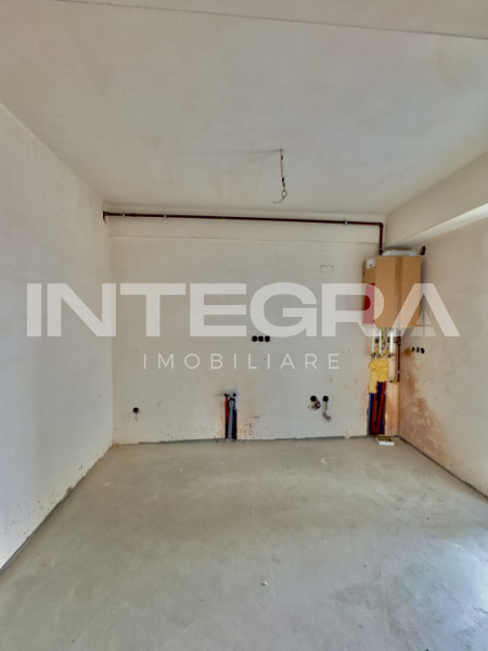 3 camere | 2 Băi | Comision 0 | Parcare Proprie | Parculeț | Semifinisat 