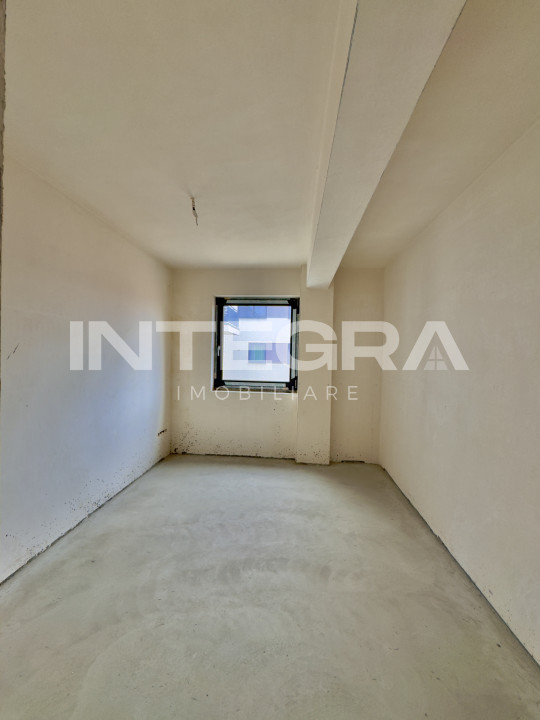 3 camere | 2 Băi | Comision 0 | Parcare Proprie | Parculeț | Semifinisat 