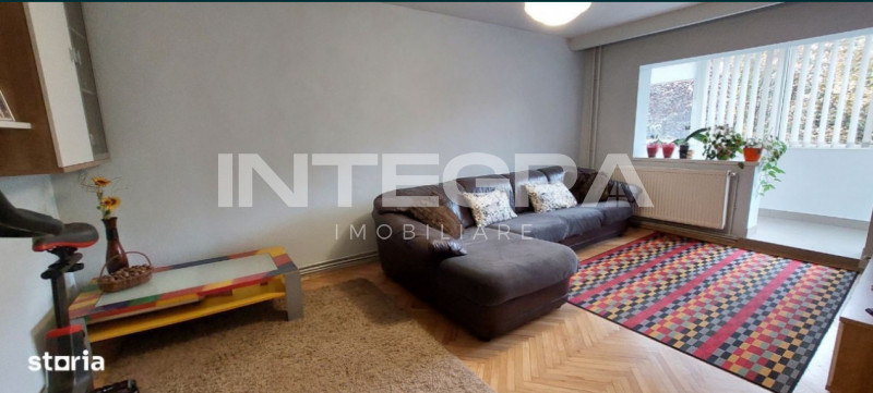 Vand 3 Camere Decomandate | Etaj 1/4  | Centru, Zona Piata Cipariu