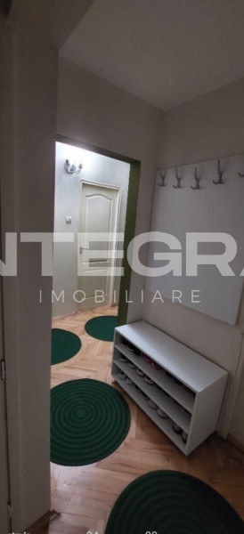 Vand 3 Camere Decomandate | Etaj 1/4  | Centru, Zona Piata Cipariu