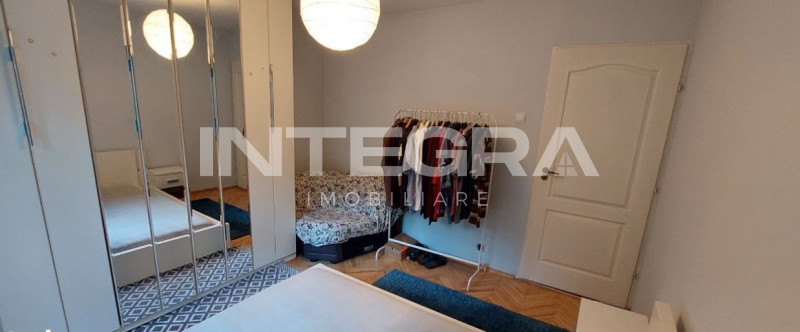 Vand 3 Camere Decomandate | Etaj 1/4  | Centru, Zona Piata Cipariu