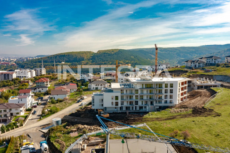 Vand 2 Camere Ideal Credit Ipotecar | Panoramă Superbă | Zona Vivo ( Polus)