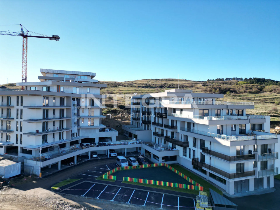 Vand 2 Camere Ideal Credit Ipotecar | Panoramă Superbă | Zona Vivo ( Polus)