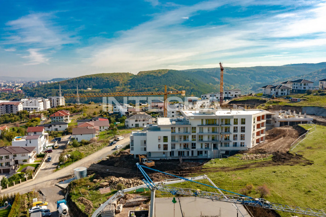 Vand 2 Camere Ideal Credit Ipotecar | Panoramă Superbă | Zona Vivo ( Polus)
