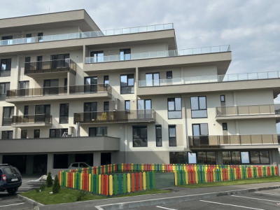 Vand 2 Camere Ideal Credit Ipotecar | Panoramă Superbă | Zona Vivo ( Polus)