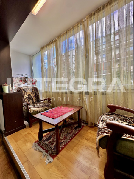 Vand Apartament 3 Camere | Etaj Unu | Zona Primariei Grigorescu, Str. Vlahuta