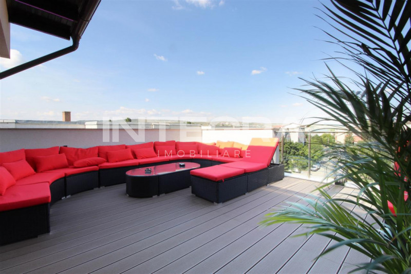 Vand Penthouse Elegant |  2 Parcari Subterane | Terasa Panoramica |  Marasti