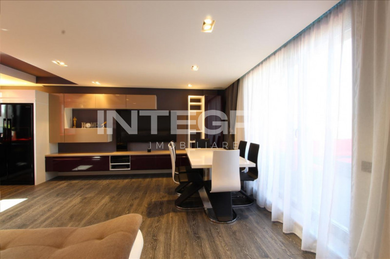 Vand Penthouse Elegant |  2 Parcari Subterane | Terasa Panoramica |  Marasti