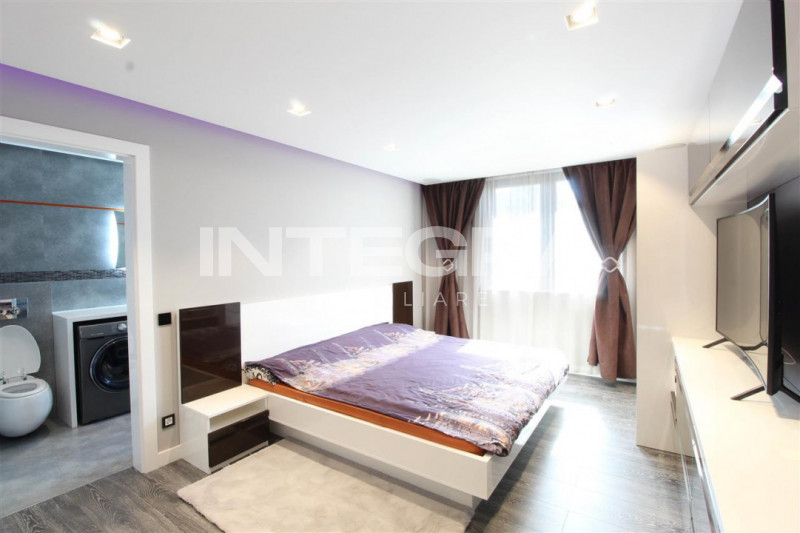 Vand Penthouse Elegant |  2 Parcari Subterane | Terasa Panoramica |  Marasti