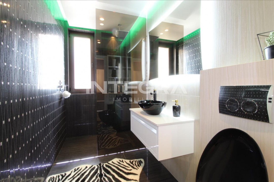 Vand Penthouse Elegant |  2 Parcari Subterane | Terasa Panoramica |  Marasti