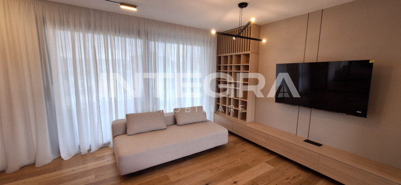 De Inchiriat Penthouse De Lux | Zona Central | Parcare Subterana | 54 mp Terasa 