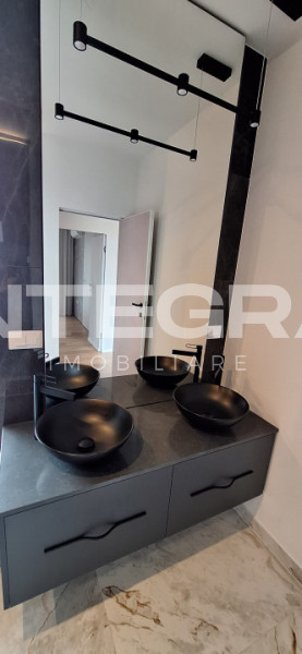 De Inchiriat Penthouse De Lux | Zona Central | Parcare Subterana | 54 mp Terasa 