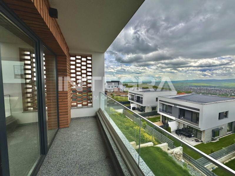 Casa Finisata | 193Mp  cu  Terasa Panoramica 65Mp | Parcare | Cart. Tineretului