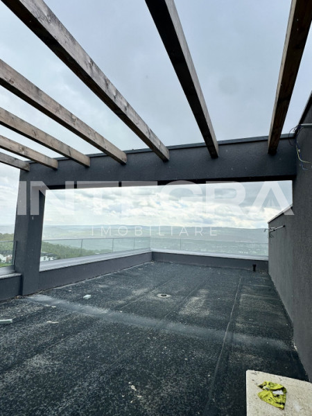 Casa Finisata | 193Mp  cu  Terasa Panoramica 65Mp | Parcare | Cart. Tineretului