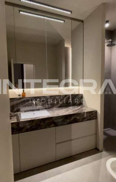 De Inchiriat | Apartament 3 camere | 70 mp | 2 bai | Parcare | Roata Faget 