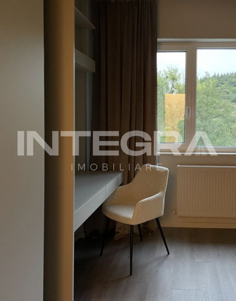 De Inchiriat | Apartament 3 camere | 70 mp | 2 bai | Parcare | Roata Faget 