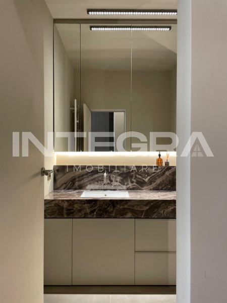 De Inchiriat | Apartament 3 camere | 70 mp | 2 bai | Parcare | Roata Faget 