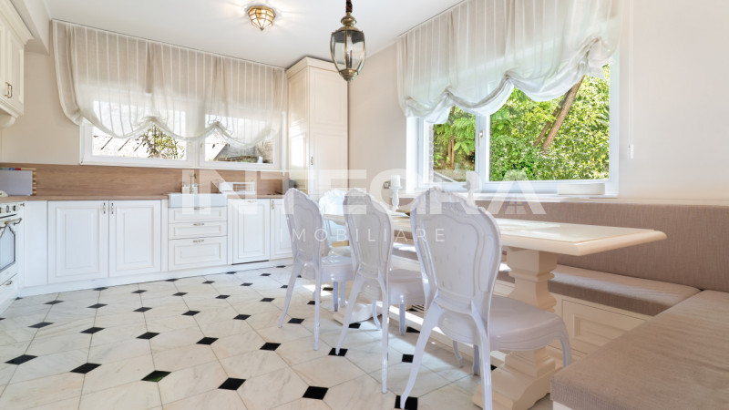 Panorama Clujului din Fiecare Fereastră: Eleganță Italiană lângă Parcul Central